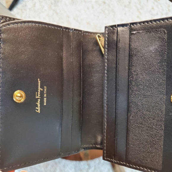 Salvatore Ferragamo City Leather French Wallet - Picture 11 of 12